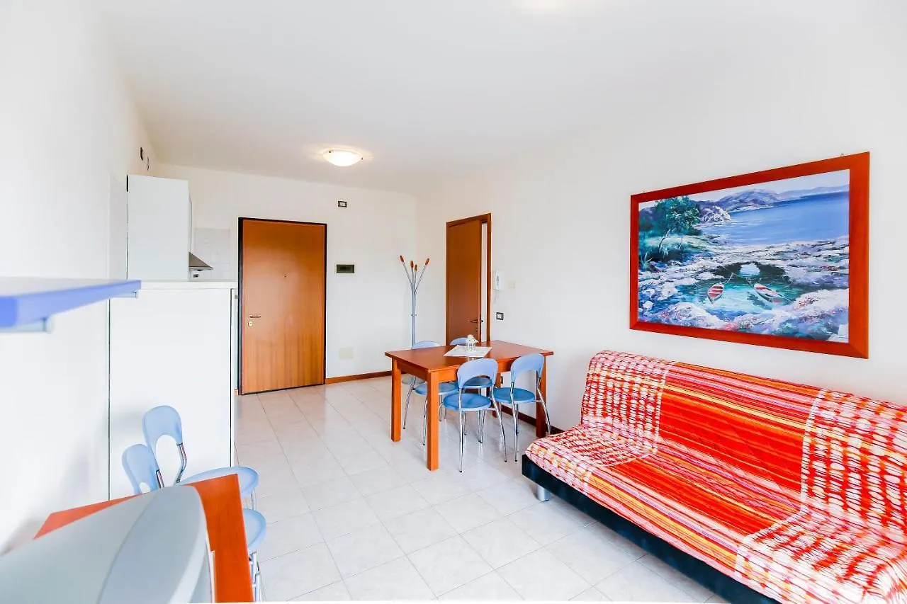 Altanea Residences Con Piscina Caorle Italie