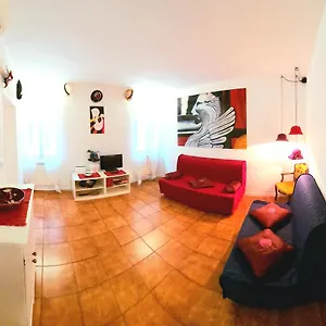The Hatter's Appartement