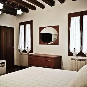 appartamento-grazioso-e-centrale.hotelslidodijesolo.com/