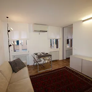 piccola-corte.hotelslidodijesolo.com/