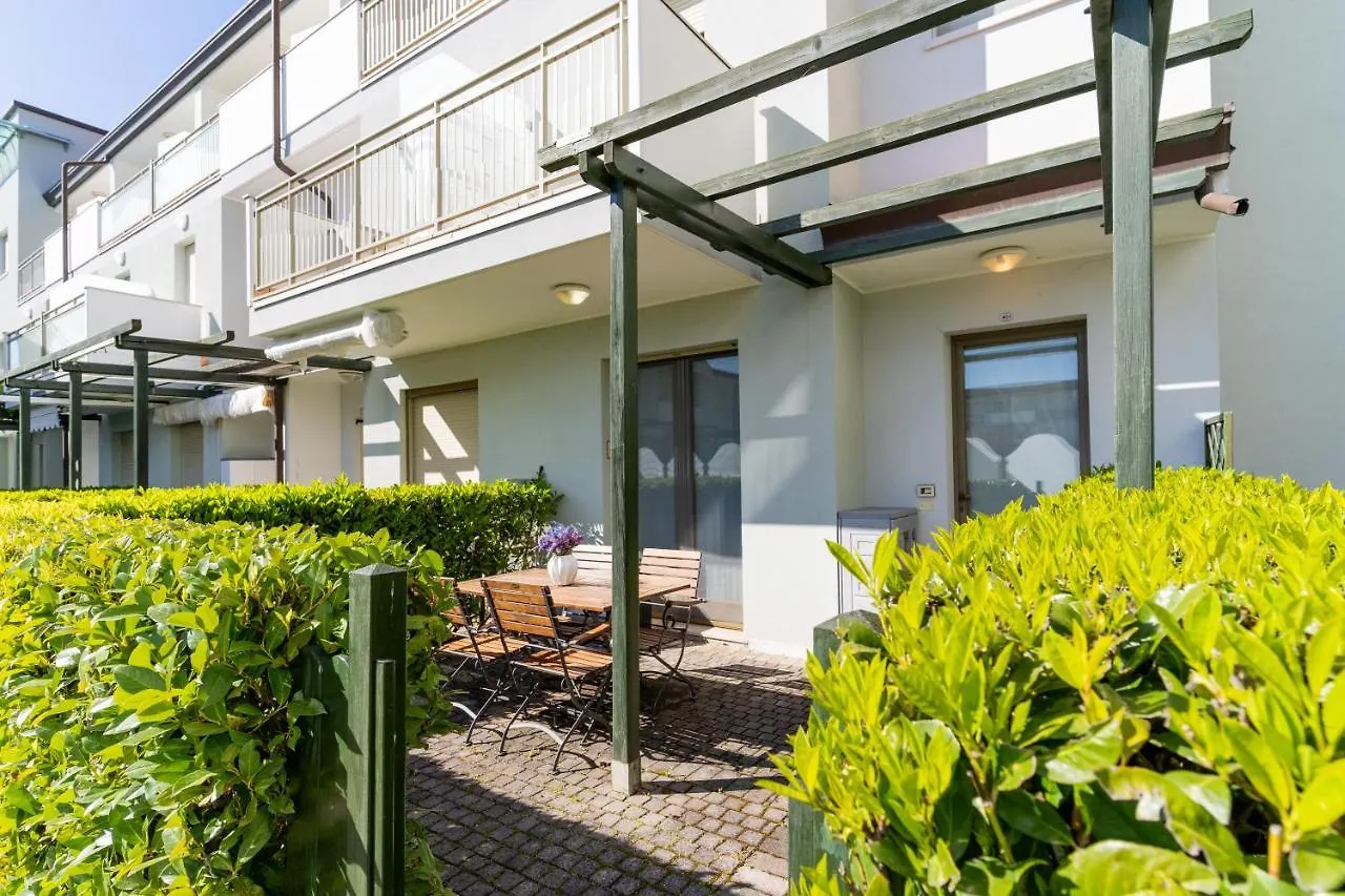 Altanea Residences Con Piscina Caorle 0*,